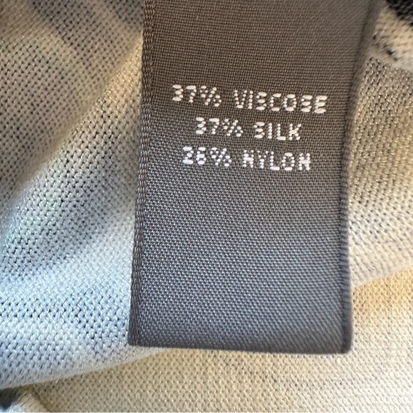 Josephine Chaus Silk Blend Lightweight Button front Cardigan Sweater Size M - Picture 4 of 14